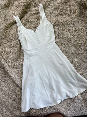 Solemio Cream Tie-Neck Sleeveless Dress